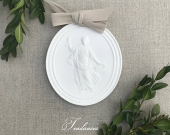 Oval ceramic medallions wedgwood style