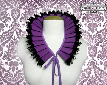 Elizabethan Collar with lace
