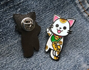 Maneki Neko (lucky cat) enamel lapel pin