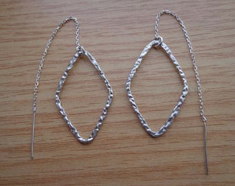 Silver diamond shape earrings/chain,adjustable lenght.