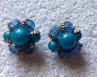 Vintage 1950's Blue Clip Earrings