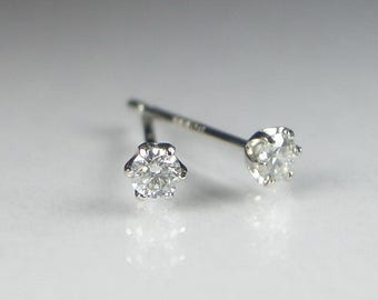 platinum diamond earrings studs for women 1/10 carat