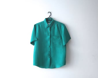 Vintage Women's Silk Shirt Emerald Green Short Sleeve Button Up Shirt Medium Size Silk Blouse Classic Women's Shirt Comfortable Silk shirt