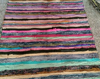 Indian Handmade Vintage Chindi Rug, Yoga Mat Rugs Bohemian Hippie Decor, Decorative Living Room Floor Carpet Garden Picnic Dari Floor Carpet