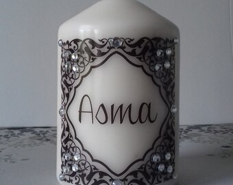 Candle has custom 10 cm tall