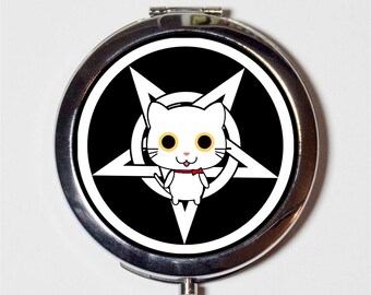 Pentagram Kitty Cat Compact Mirror - Kawaii Occult White Goth - Make Up Pocket Mirror for Cosmetics