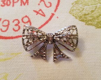 Vintage Silver Bow Brooch