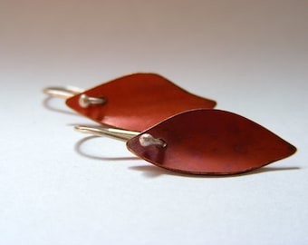 COPPER LEAF EARRINGS. leaf earrings, copper earrings, silver earrings, boho earrings, nature earrings, silver dangle, dangle earrings, leafs