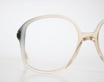 dove fade eyeglass frames / vintage