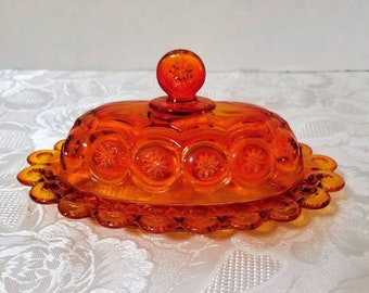 L.G. Wright Amberina Glass Moon and Stars Oval Butter Dish
