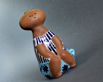 Lisa Larson - UNGAR - Gustavsberg - Figurine Serien LOTTA - 1960's - Vintage Scandinavian Pottery - Excellent Condition