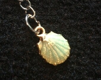 Sea green seashell keychain