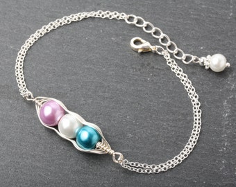 Peas in a Pod bracelet, personalized peas in pod bracelet, Birthstone bracelet mother gift, grandmother gift, family bracelet