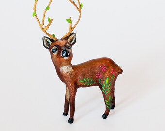 Toute petite sculpture en papier mâché, "Mon tout p'tit..." cerf