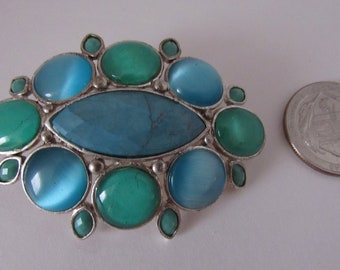 Liz Clairborne Vintage Oval Brooch