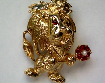 Gerry’s Lion with Flower Pin - 4408