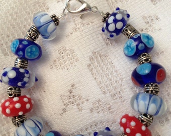 Patriotic Lamp work Beaded Bracelet