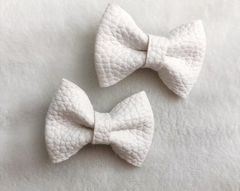 ESSIE Bow - Marshmallow (Leather)