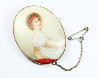 Vintage Victorian Style (1837-1901) Original Levinson 9ct Yellow Gold Porcelian Miniature Brooch