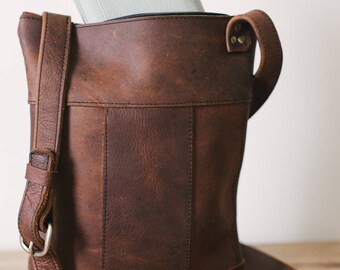 Medium cross body bag, handmade leather cross body bag, brown leather bag, zippered leather bag, distressed leather bag, natural leather bag