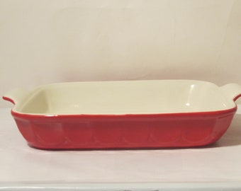 Vintage Large Baking Dish.Beautiful Red Color.