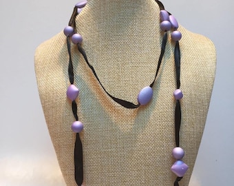 Black Pearl Ribbon necklace purple