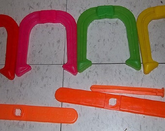 Vintage Plastic Horseshoe Toss Game/Play Set 1970s Great Condition