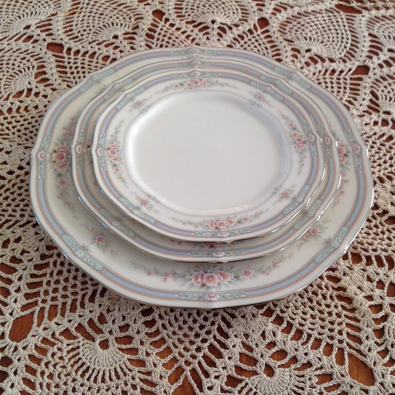 Noritake ROTHSCHILD Ivory China Plates or 3 Piece Place