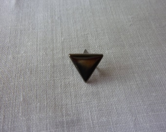 Triangle Stud each side measuring 1 cm