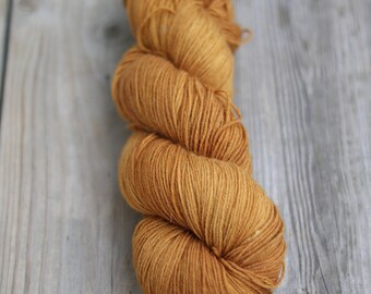 SOCK yarn, 75/25 superwash merino/nylon, onion skins over parmelia saxatilis lichen