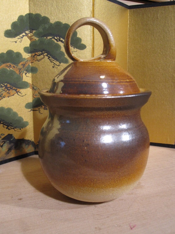 Vintage Brown Pottery Jar with Lid Loop Handle