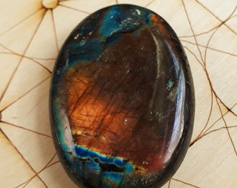 Labradorite Palm Stone - Pebble - A Grade Gallet Stone - Reiki Charged