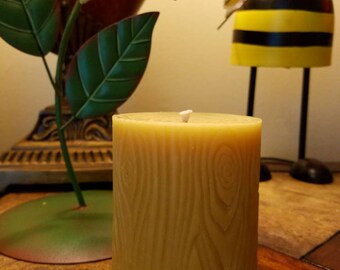 Handmade 100% pure beeswax candle with wood grain design