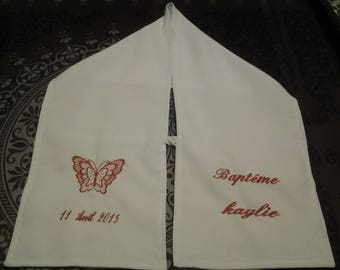 écharpe baptême coton brodée avec motif papillon