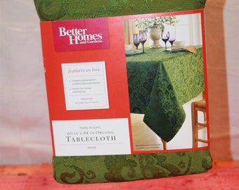 New Old Stock Better Homes and Garden Olive Green Tablecloth 60 x 84 Oblong