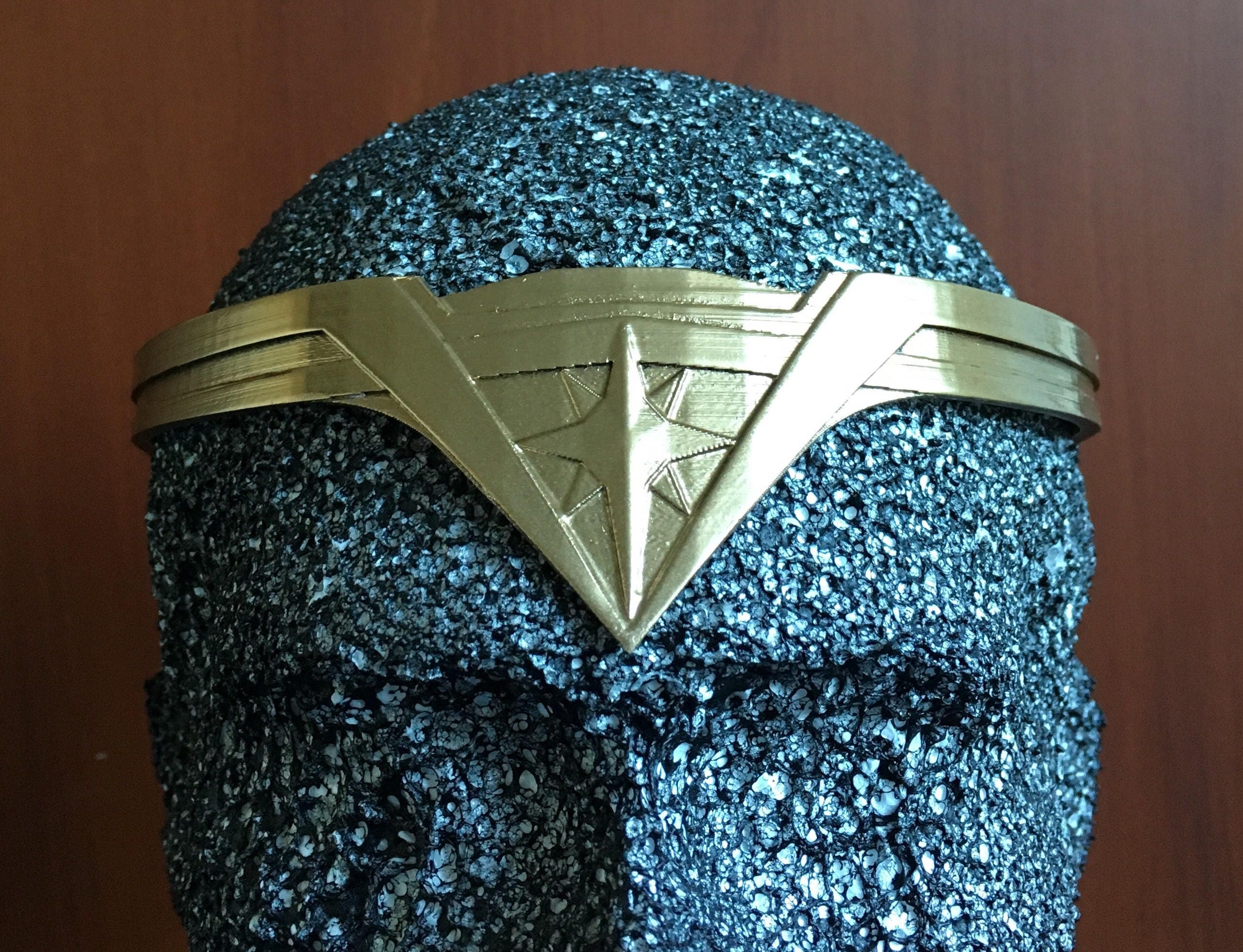 wonder-woman-tiara-3d-printed-unofficial