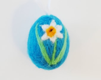 Easter Egg - Mini Ornament - Needle Felted Flower Daffodil on Turquoise Egg - Easter Felt - Needle felting - Spring Flower - Easter Gift