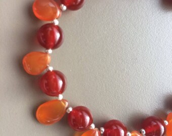 The fire bracelet in 925 sterling silver and carnelian