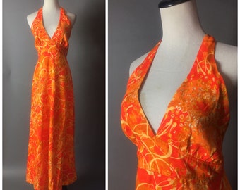 Vintage 60s dress / 1960s dress / hawaiian dress / tiki dress / tropical dress / floral dress / maxi dress / halter dress / barkcloth / 8468