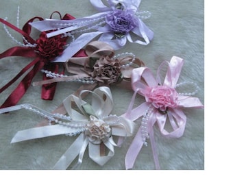 5 large satin appliques shaped flower and pearls