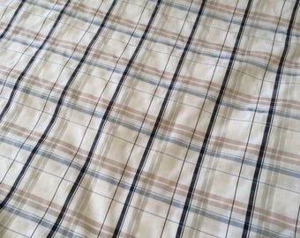 In addition to 150 cm wide polyester plaid fabric