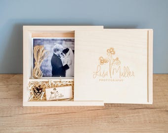 Handmade wood photo box 4"x6" (10x15cm) + memories USB Flash Drive 8GB, 16GB, 32GB wedding or family photo - Engraved logo or text