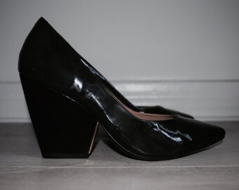 POUR LA VICTOIRE Aleesha Wedge Heels Size 7