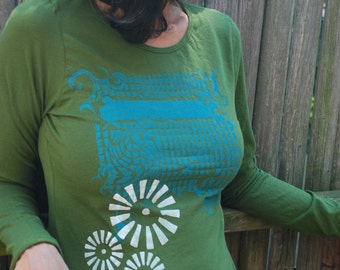 SALE - M,L - Graphic tee for women, womans tops tshirts, silkscreen womens t-shirt, womens tees - olive green long sleeve, skyscraper