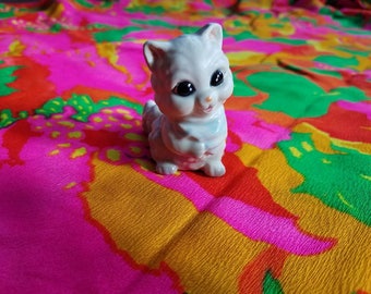 70s kitty cat figurine