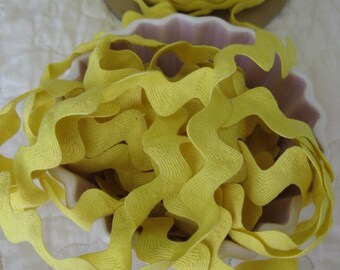 Vintage Cotton Ric Rac - Canary Yellow - Almost Neon - 5 Yards