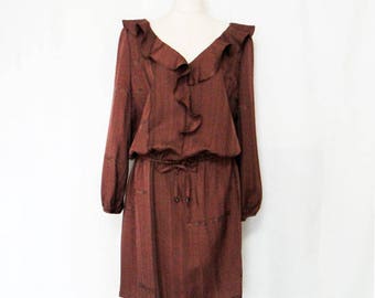 flounce blouse