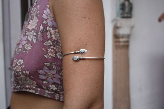 MOONSTONE ARM CUFF - Festival Arm Cuff - Tribal - Upper Arm Cuff - Silver Bracelet - Healing Crystal Jewellery - Arm Band - Wedding - Summer