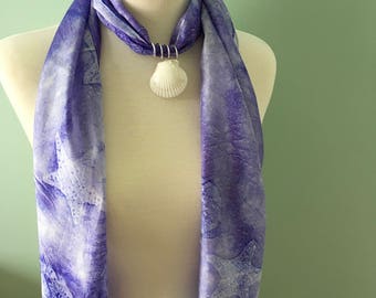 Genuine scallop scarf ring in natural color