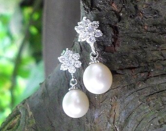 FRESHWATER PEARL EARRINGS, Sterling silver earstuds, genuine pearl earrings, natural drop pearls, natural freshwater pearls, gift for women